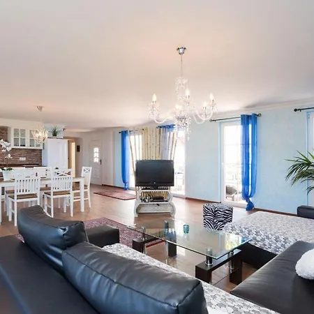 Appartement Lovely In