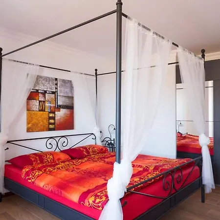 Apartman Lovely In *